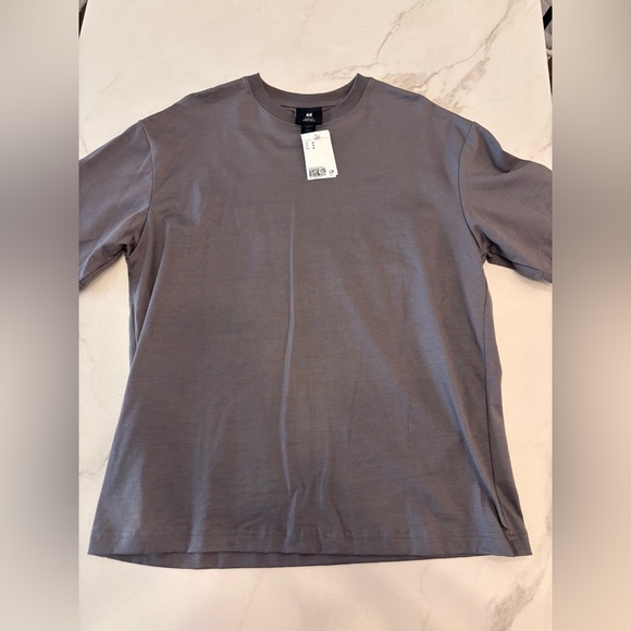 Baggy H&M T-Shirt Size Medium Men - Picture 2 of 4